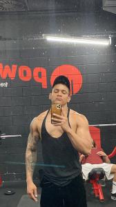 Chico busca chica en Asturias: 