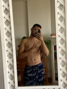 Chico busca chica en Málaga: 