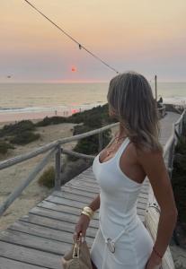 666401195: Chica busca chico en Madrid