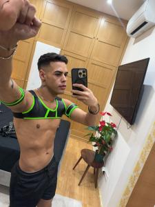 Chico busca chica en Pontevedra: 