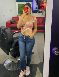 695451913: Chica busca chico en Lugo