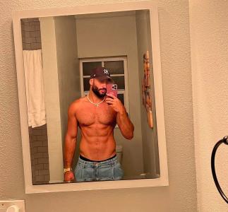 Chico busca chica en La Coruña: 