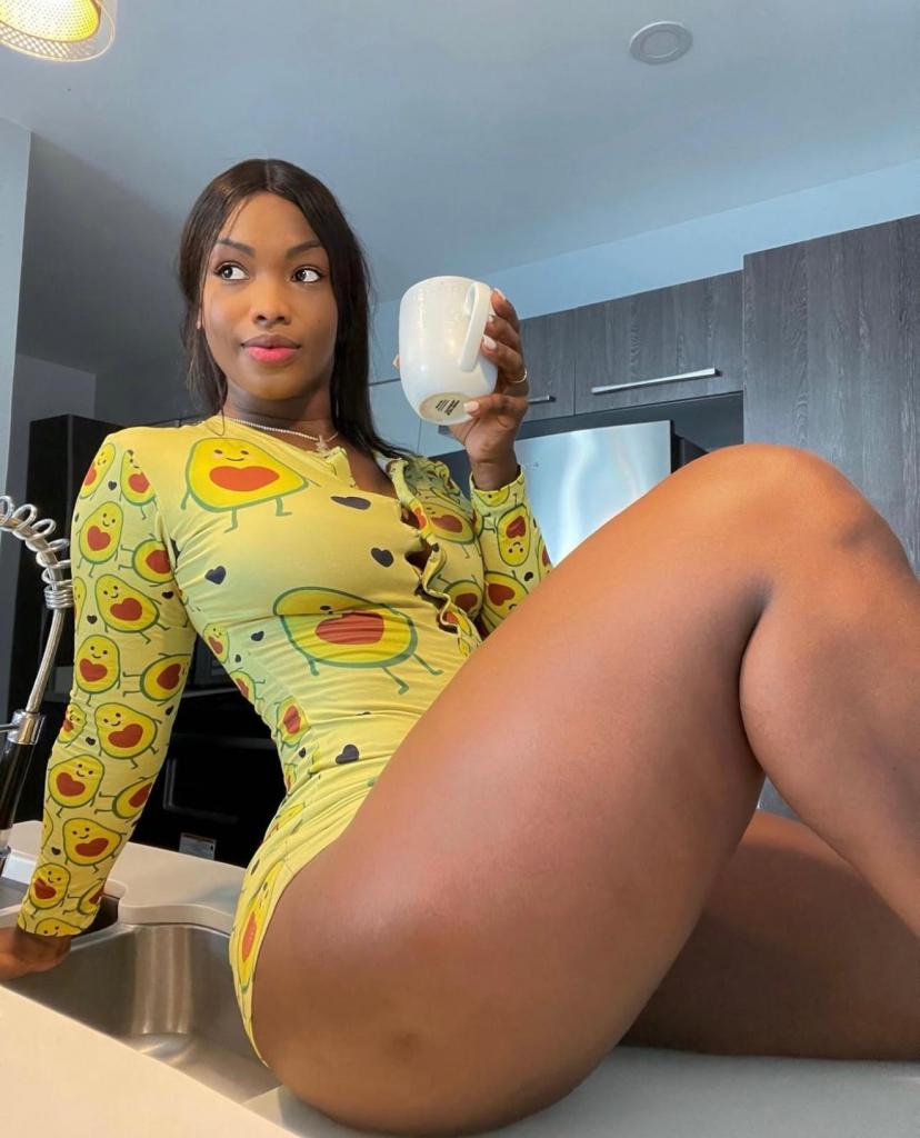 685217722: Chica busca chico en Orense