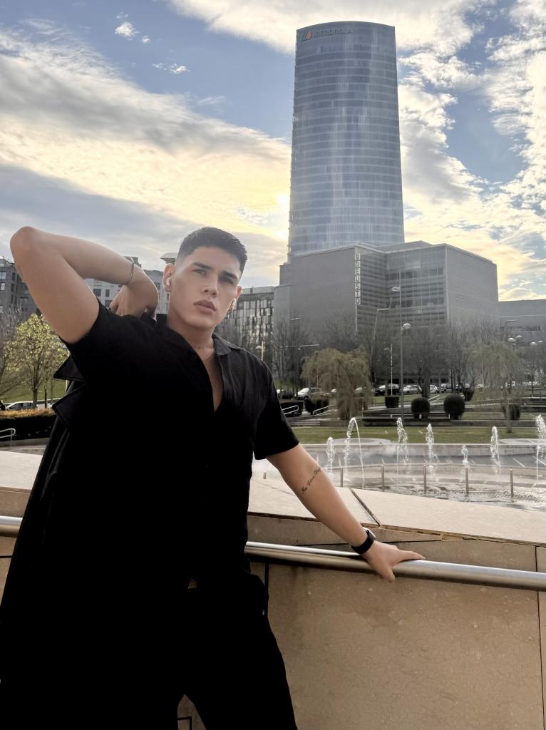 Chico busca chica en Las Palmas: 