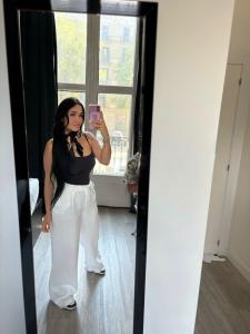 672290794: Chica busca chico en Barcelona