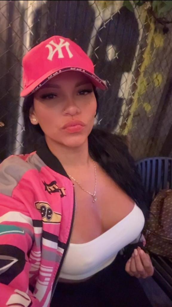 Chica busca chico en Tenerife: 