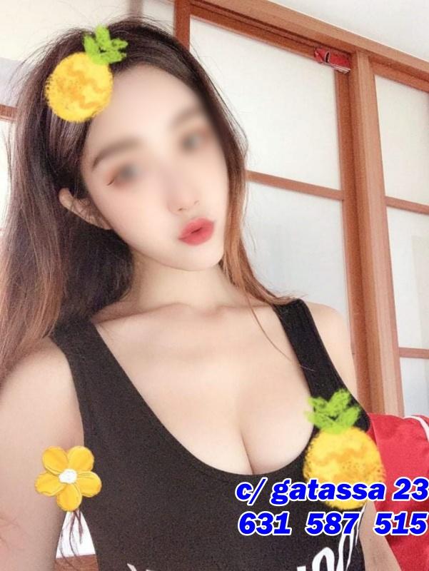 631587515: Chica busca chico en Barcelona