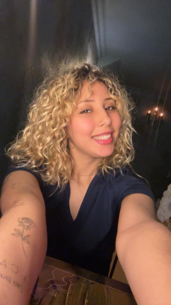 667559427: Chica busca chico en Barcelona