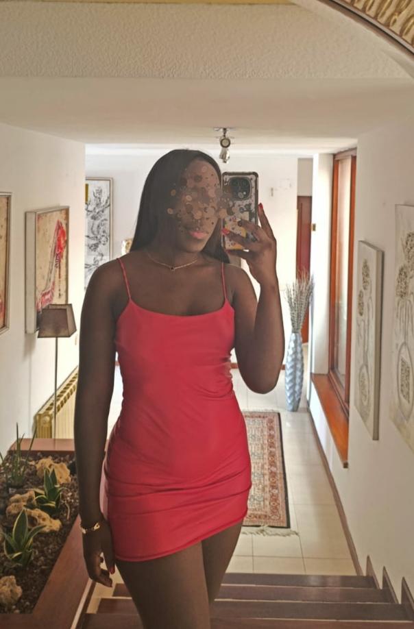 612238180: Chica busca chico en Navarra