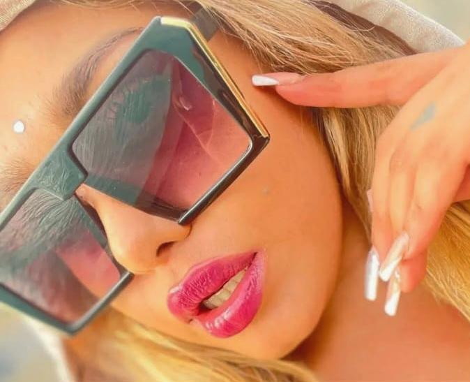 Chica busca chico en Ibiza: 