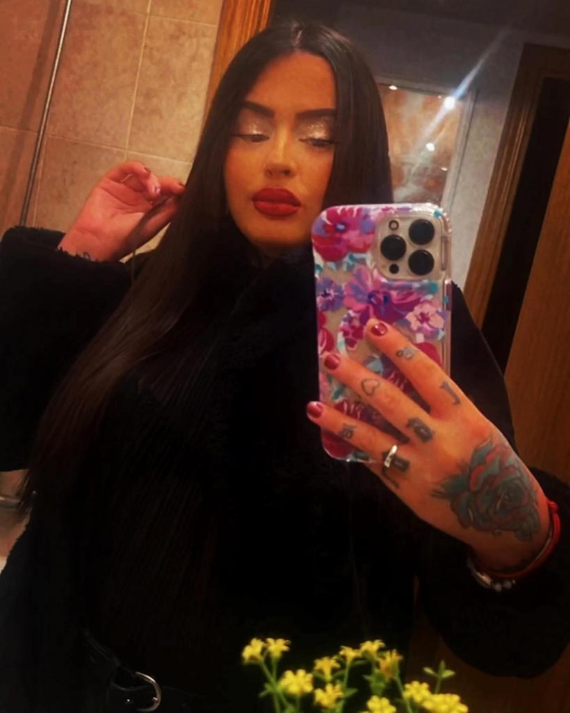 673408491: Chica busca chico en Madrid