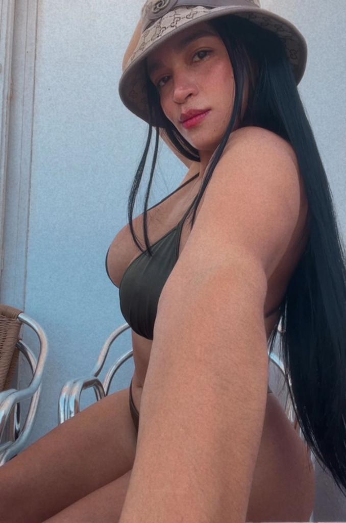 632956588: Chica busca chico en Tarragona