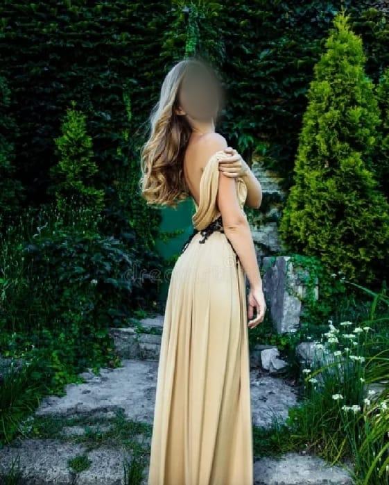 697492654: Chica busca chico en Málaga