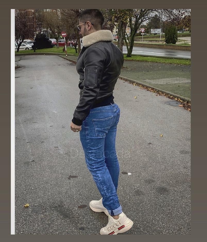 Chico busca chica en Badajoz: 