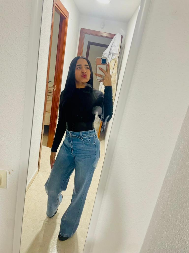 Chica busca chico en Almería: 