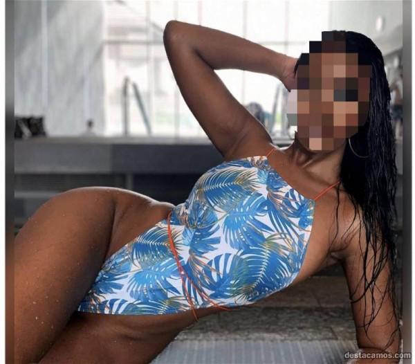 742057494: Chica busca chico en La Coruña