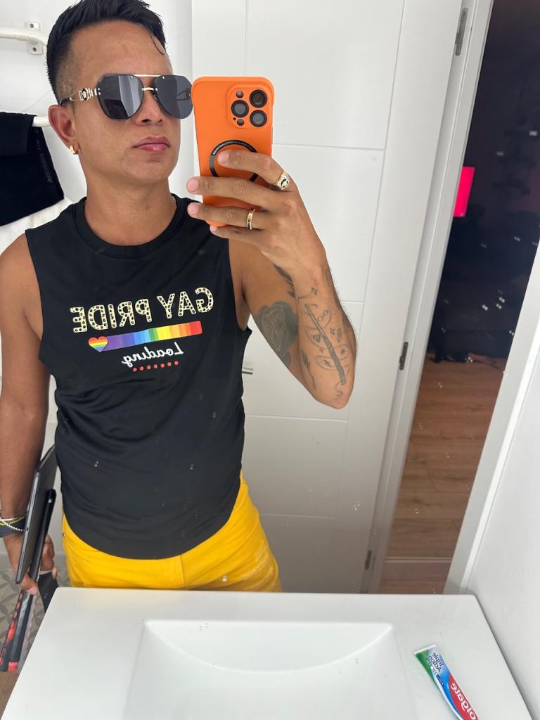 631225566: Chico busca chica en Valencia