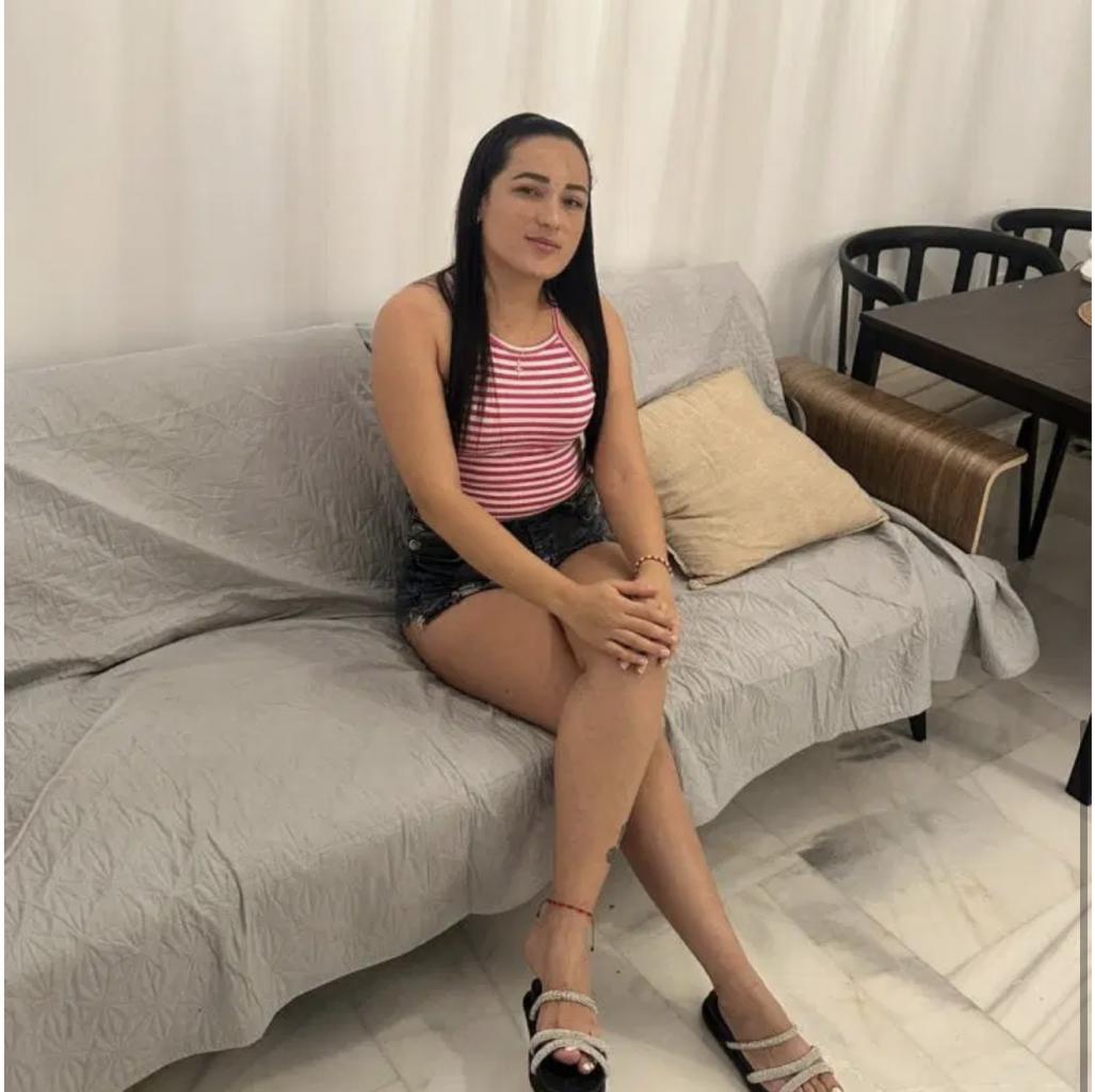 Chica busca chico en Cádiz: 