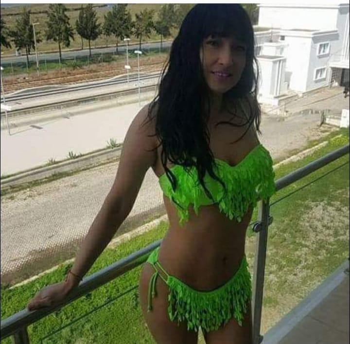 624880794: Chica busca chico en La Coruña