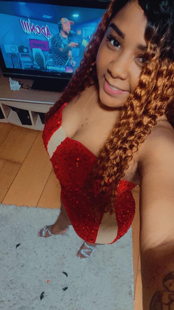 Chica busca chico en Almería: 