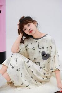 678021855: Chica busca chico en Madrid