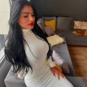 670068234: Travesti en Barcelona