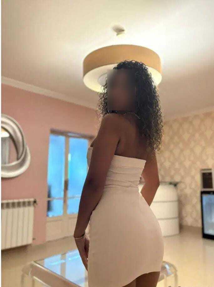 672928219: Chica busca chico en Alicante