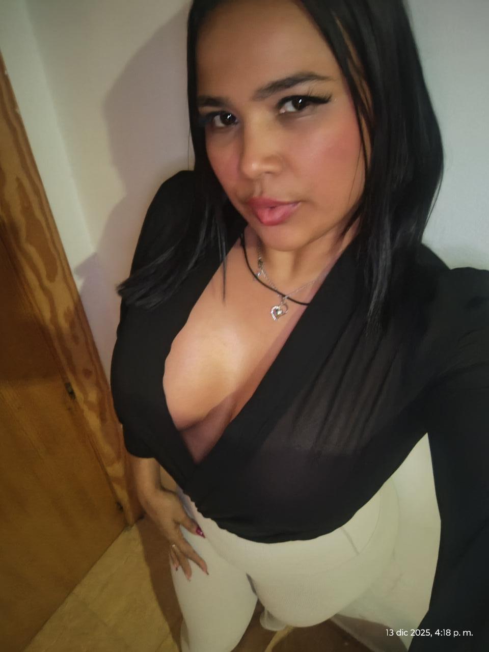 Chica busca chico en Almería: 