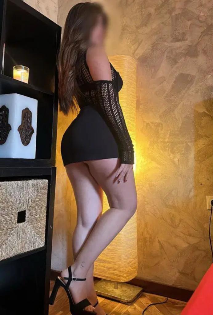 604866947: Chica busca chico en Málaga