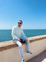 663257205: Chico busca chica en Sevilla