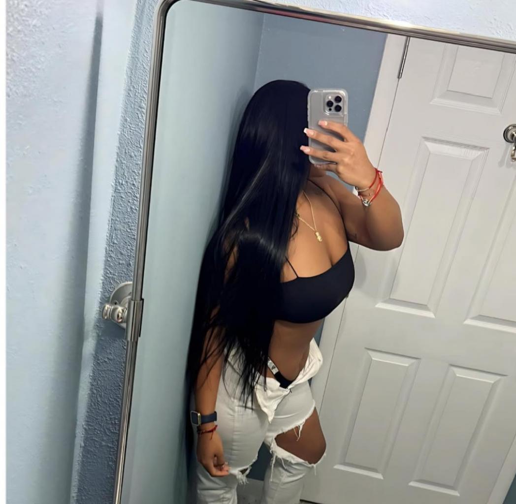 Chica busca chico en Granada: 