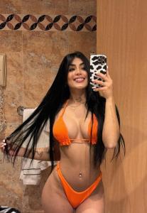 Chica busca chico en Ibiza: 