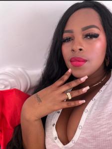 Chica busca chico en Tenerife: 