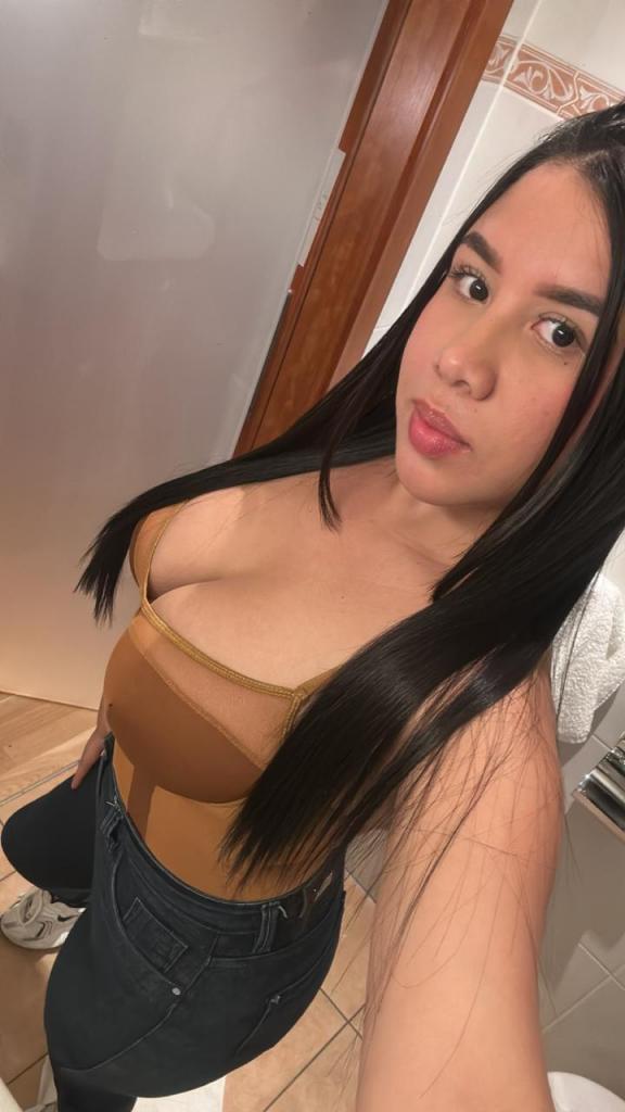 604272053: Chica busca chico en Asturias