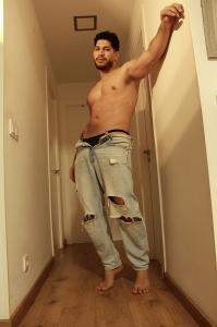 627275163: Chico busca chica en Sevilla