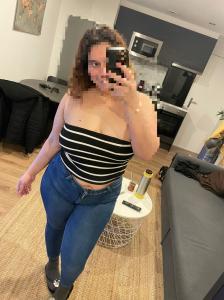 612223426: Chica busca chico en Barcelona