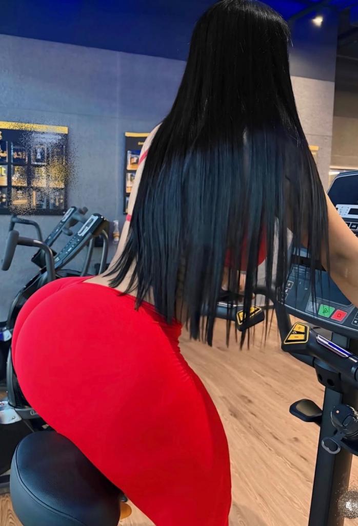 663470124: Chica busca chico en Cantabria