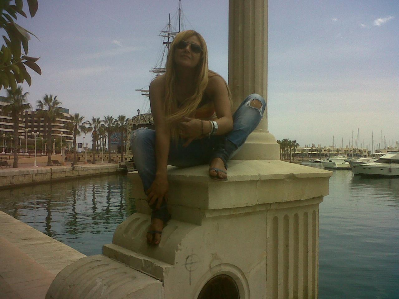 Chica busca chico en Murcia: 