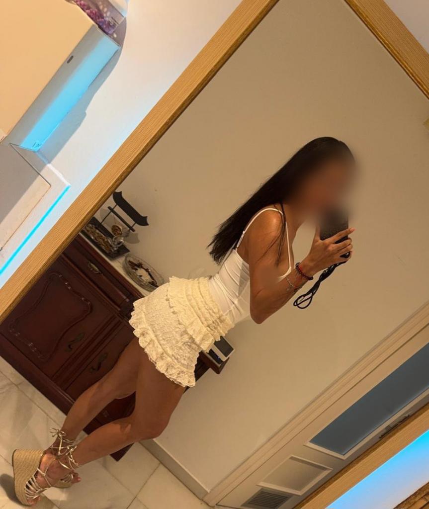 Chica busca chico en Granada: 