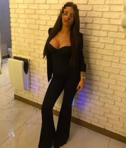 613209626: Chica busca chico en Madrid