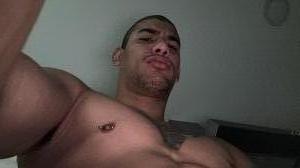 613798201: Chico busca chica en Valencia