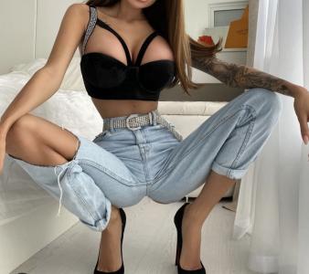 Chica busca chico en Barcelona: 