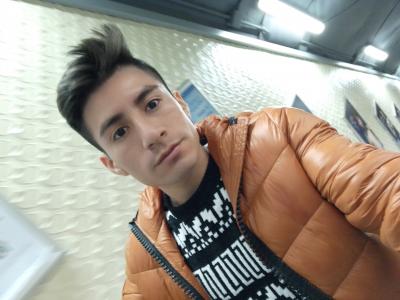 Chico busca chica en Barcelona: 