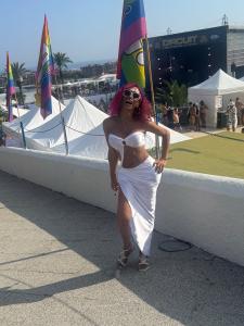 643817499: Transexual en Barcelona