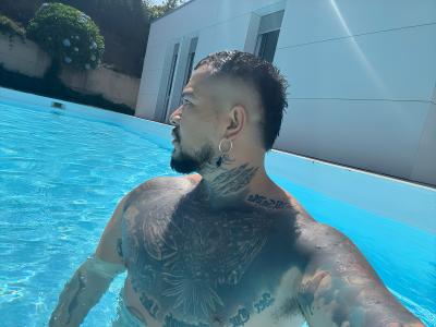 677622864: Chico busca chica en La Coruña