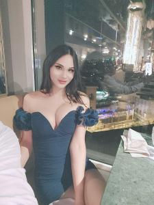 611295092: Chica busca chico en Madrid