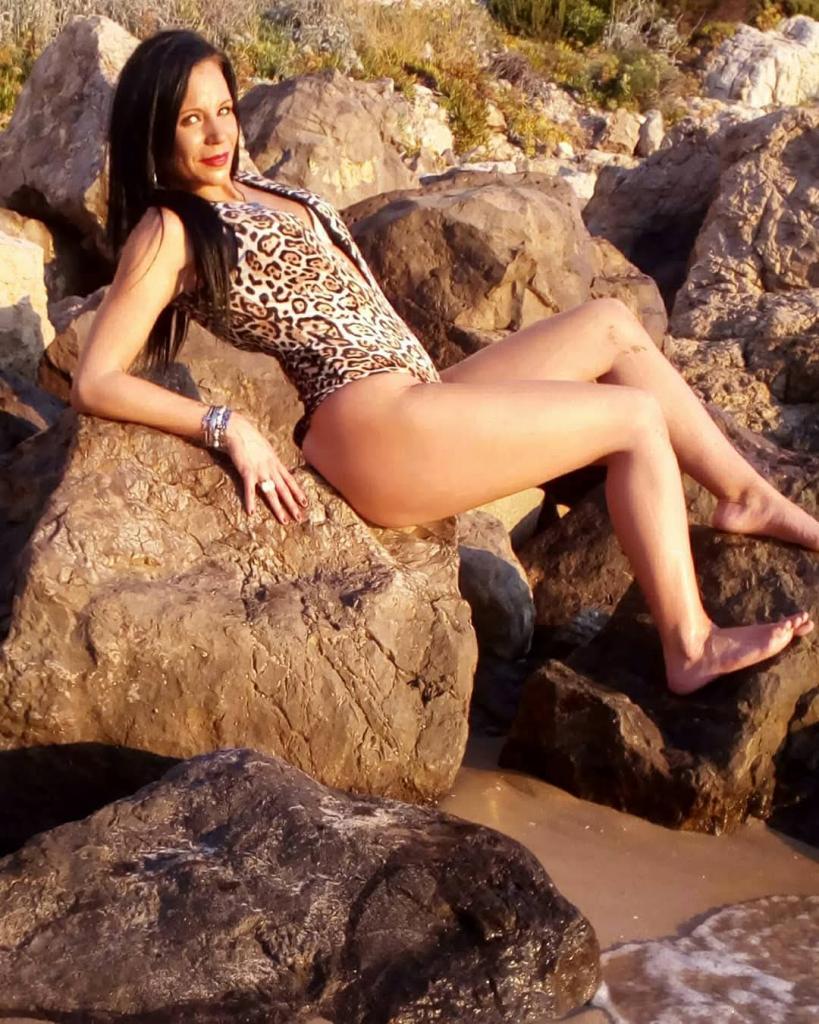 654197534: Chica busca chico en Lérida