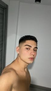 672973275: Chico busca chica en Málaga