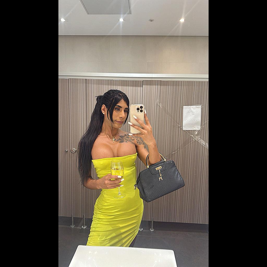 613383760: Transexual en Orense