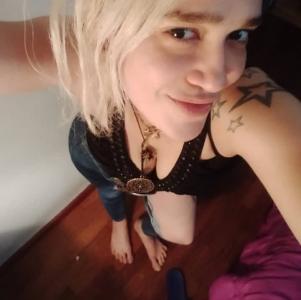 631284925: Chica busca chico en Gerona